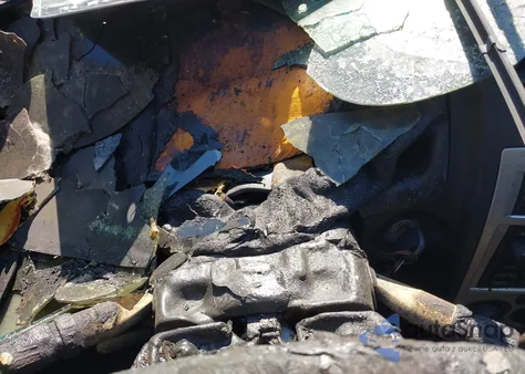 2003 Hyundai Tiburon Gt V6 z USA, uszkodzony, nr VIN KMHHN65F93U077625